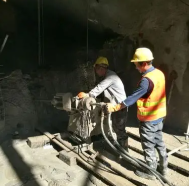 东光水下抗分散灌浆料特点 水下不分散注浆料介绍